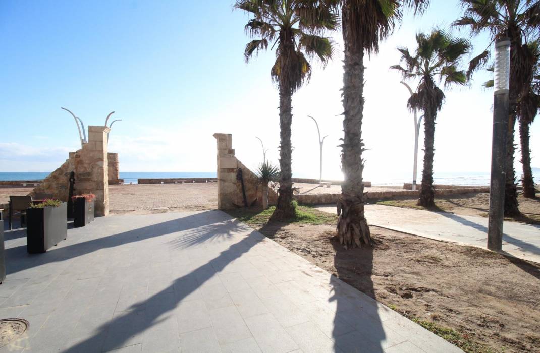 Resale - Apartment - Torrevieja