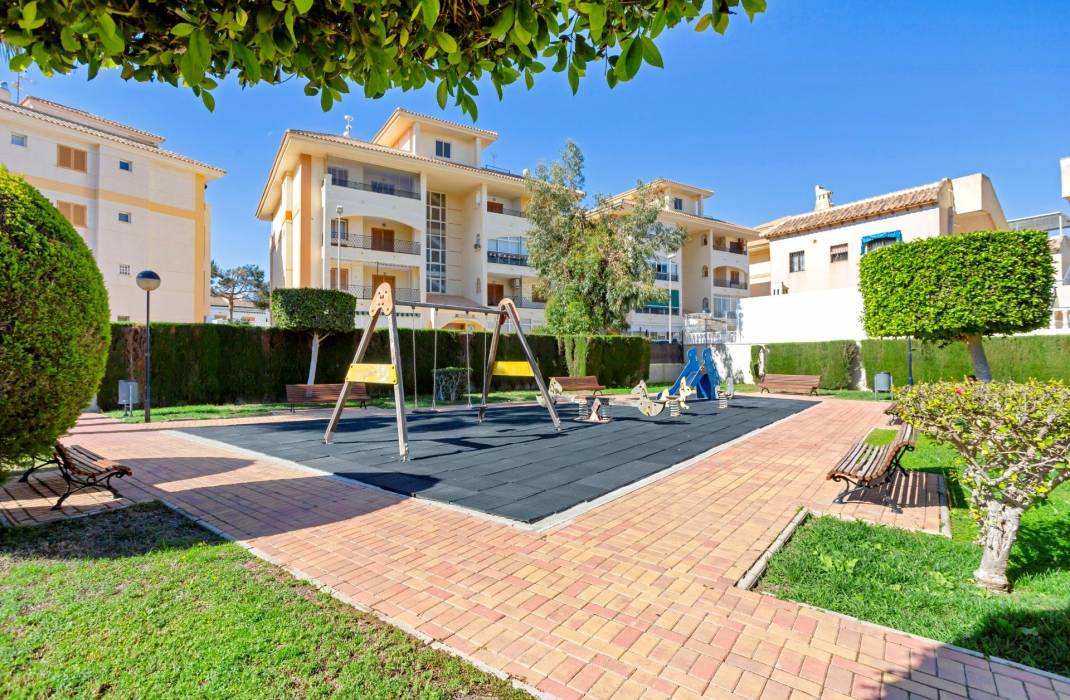 Resale - Apartment - Torrevieja