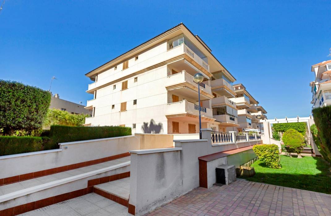 Resale - Apartment - Torrevieja