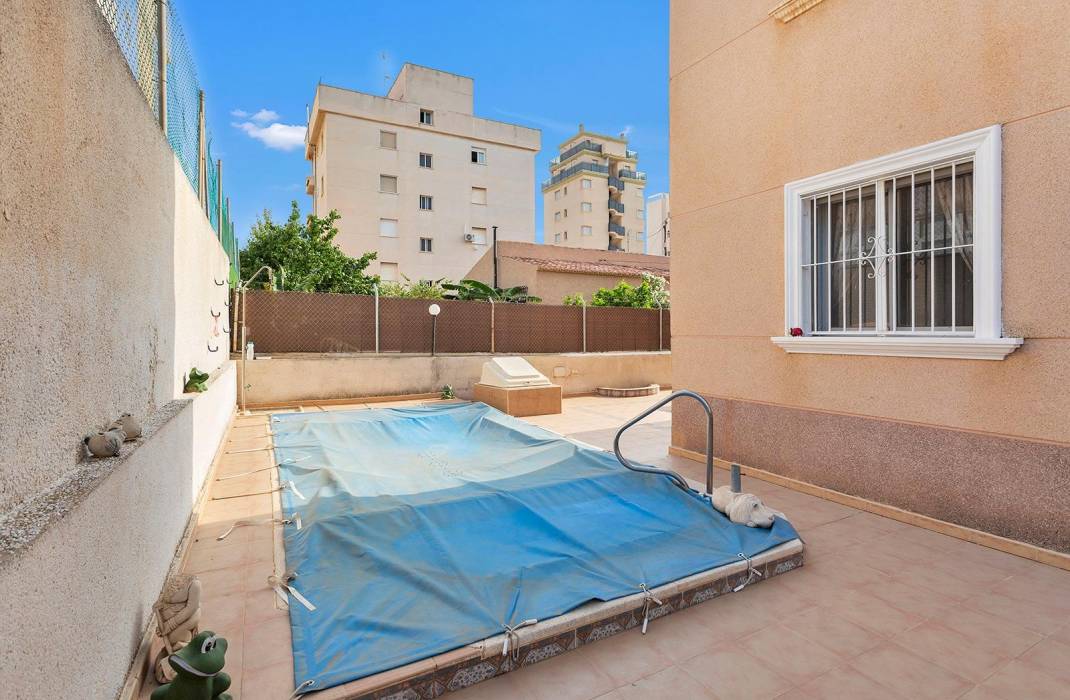 Resale - Apartment - Torrevieja