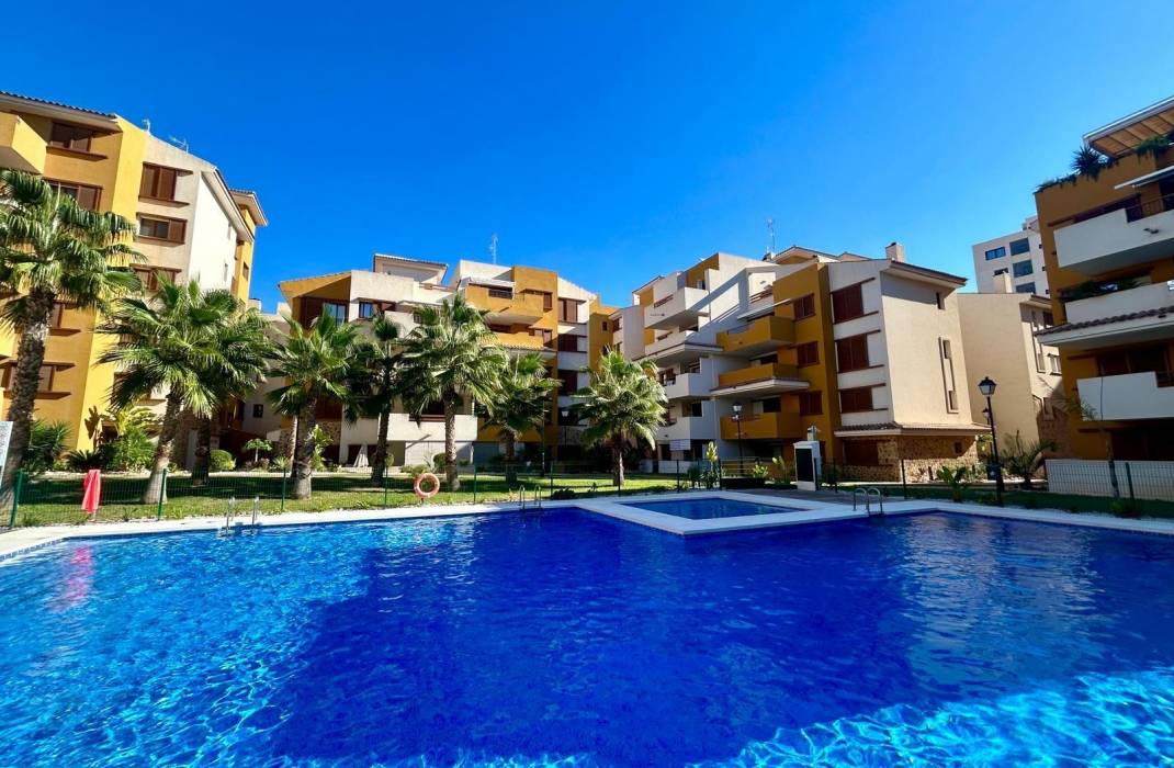 Resale - Apartment - Torrevieja