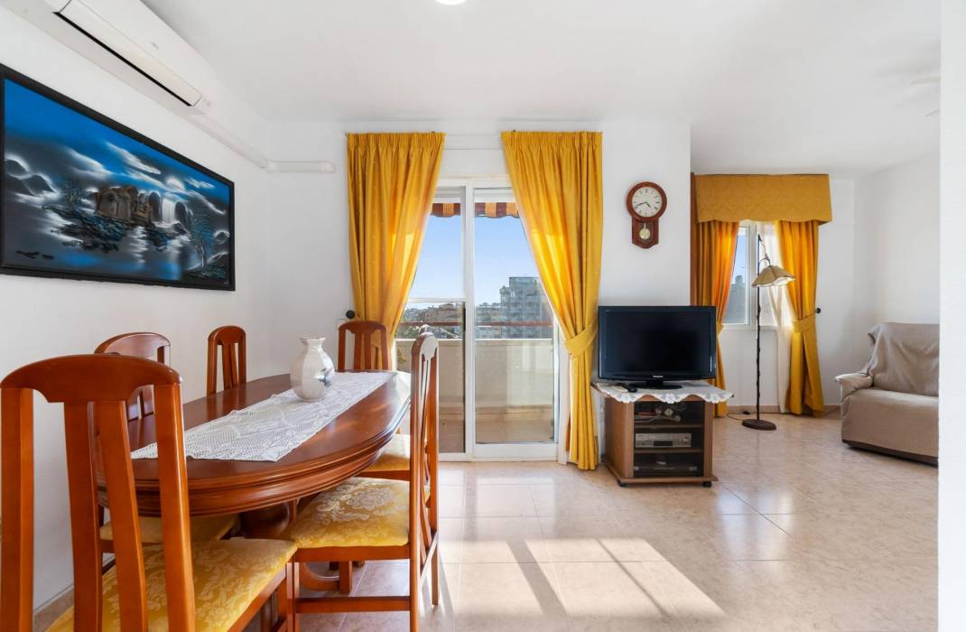 Resale - Apartment - Torrevieja