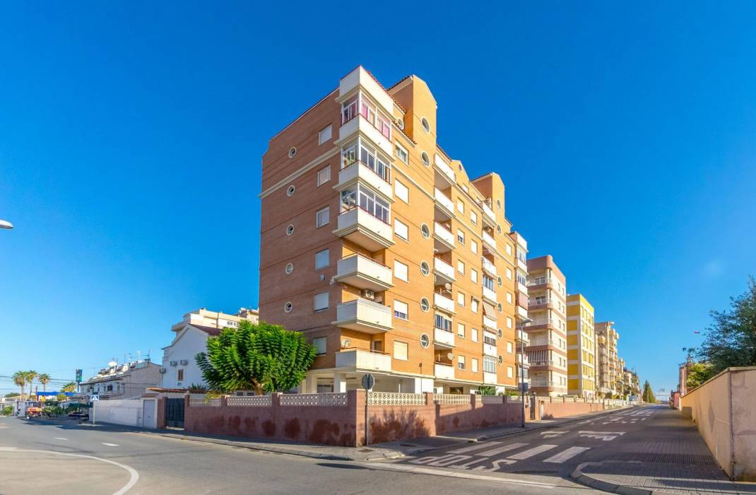 Resale - Apartment - Torrevieja