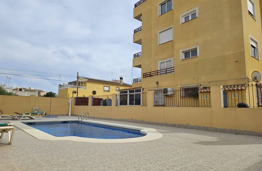 Resale - Apartment - Torrevieja
