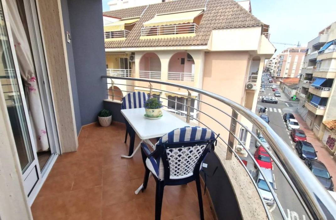 Resale - Apartment - Torrevieja