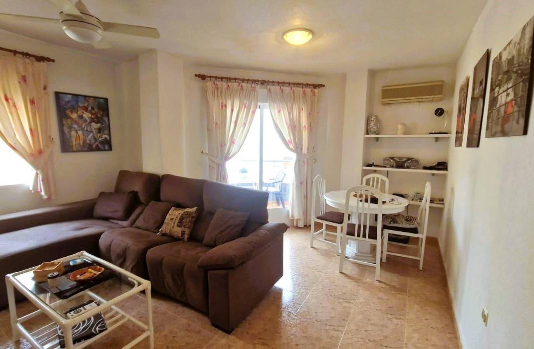 Resale - Apartment - Torrevieja