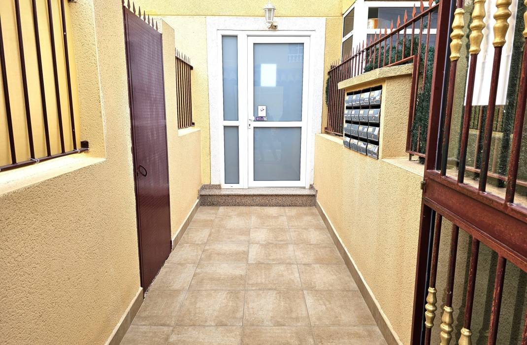 Resale - Apartment - Torrevieja