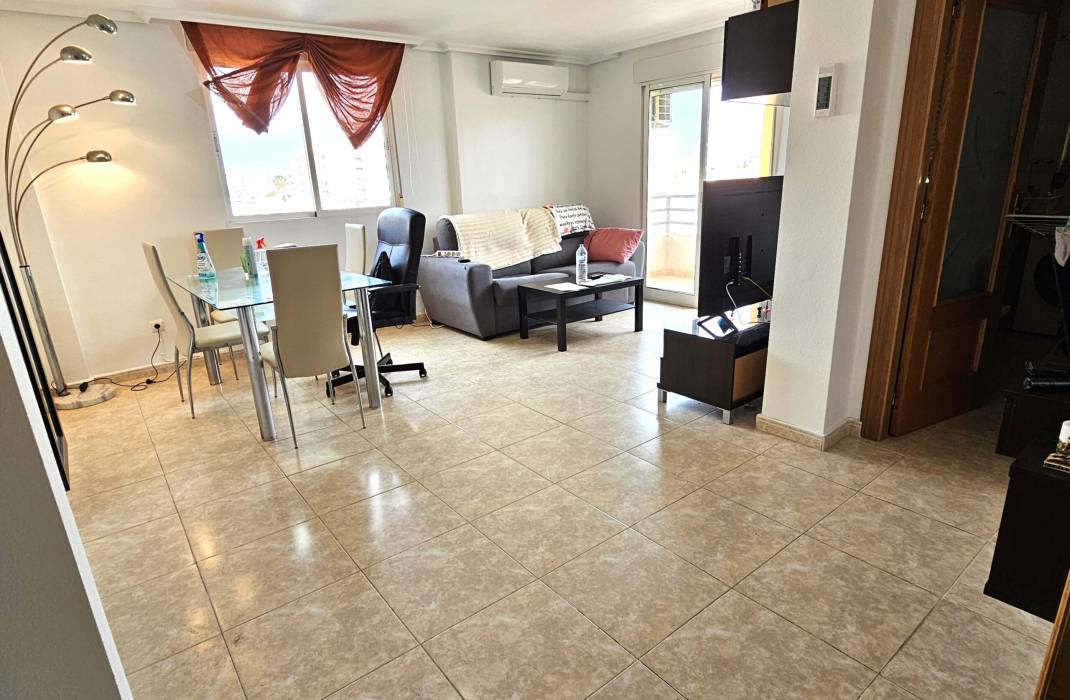 Resale - Apartment - Torrevieja