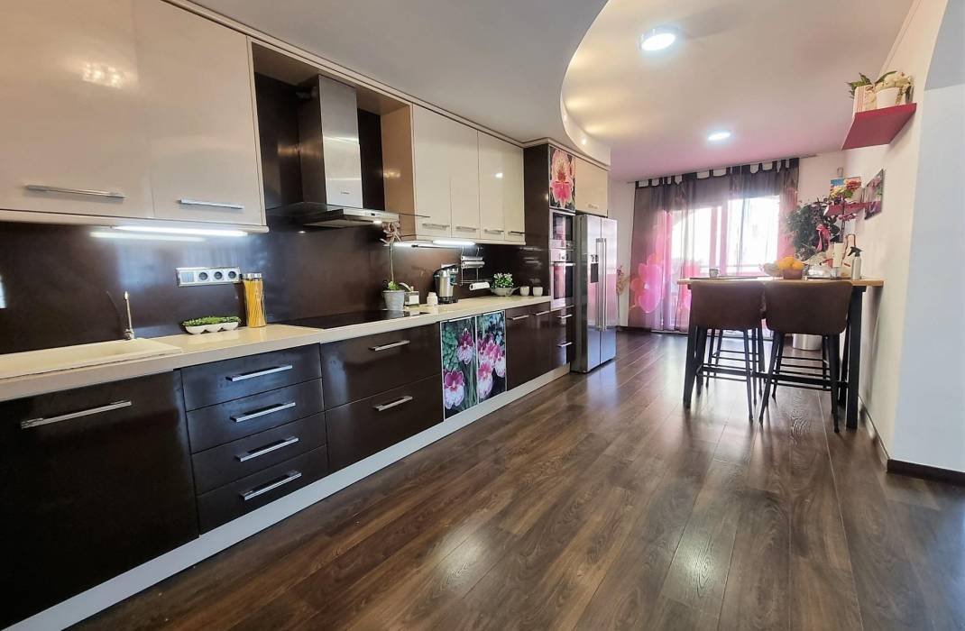 Resale - Apartment - Torrevieja