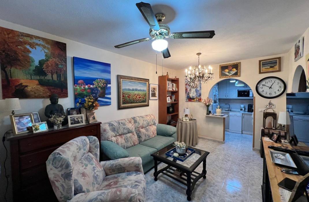 Resale - Bungalow - Orihuela Costa - La Zenia