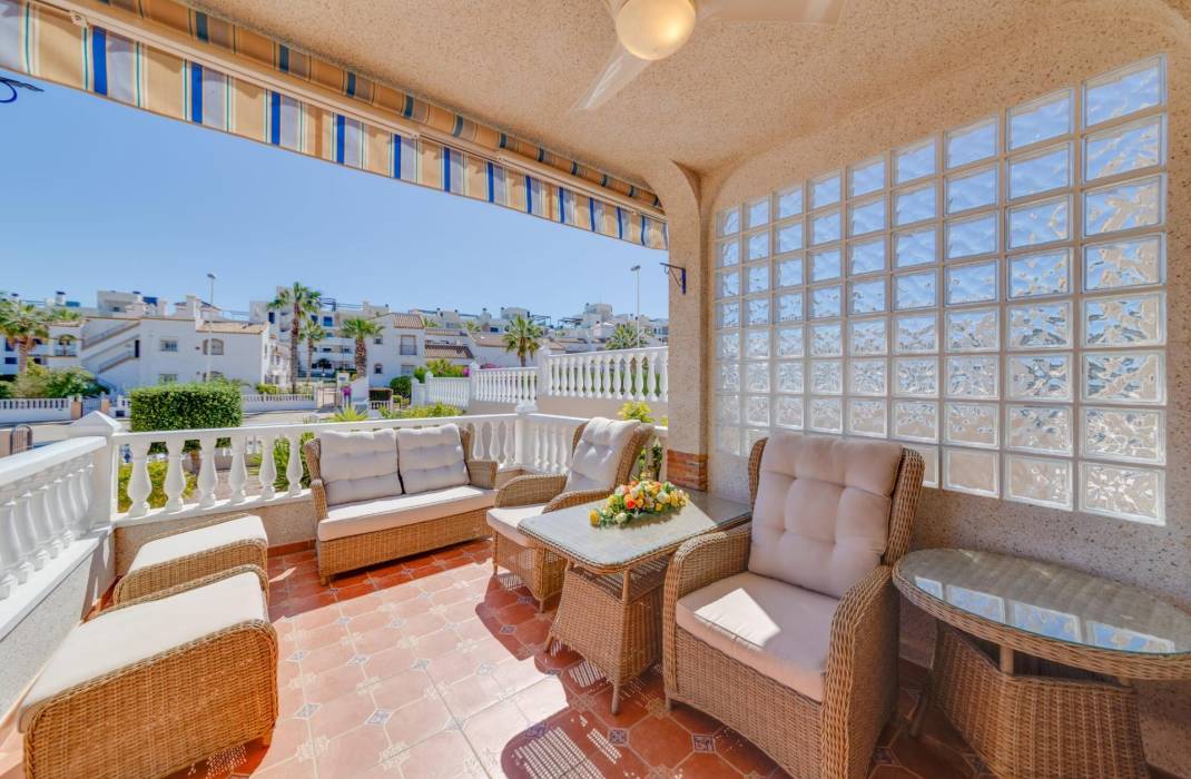 Resale - Bungalow - Orihuela Costa - Montezenia