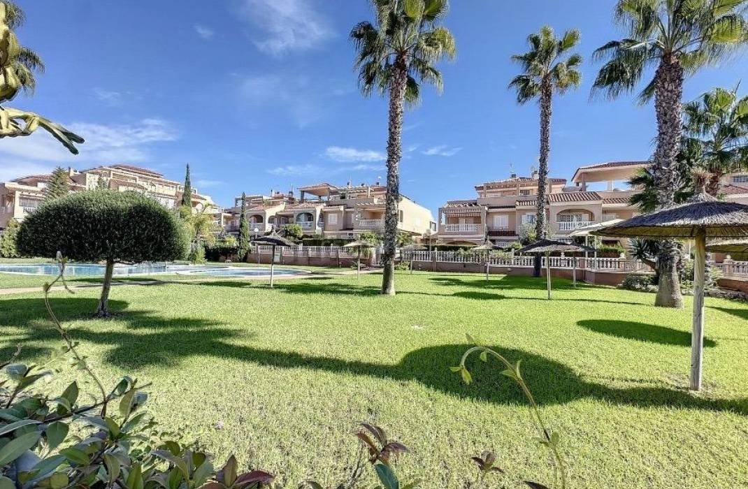 Resale - Bungalow - Orihuela Costa - Playa Flamenca Norte