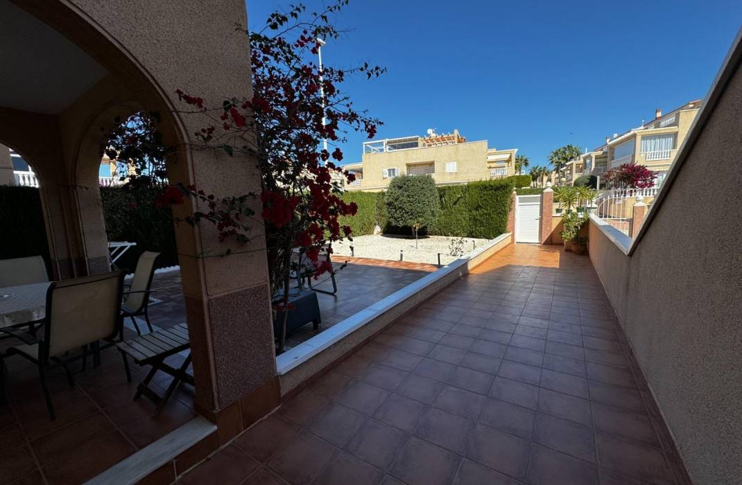 Resale - Bungalow - Orihuela Costa - Playa Flamenca Norte