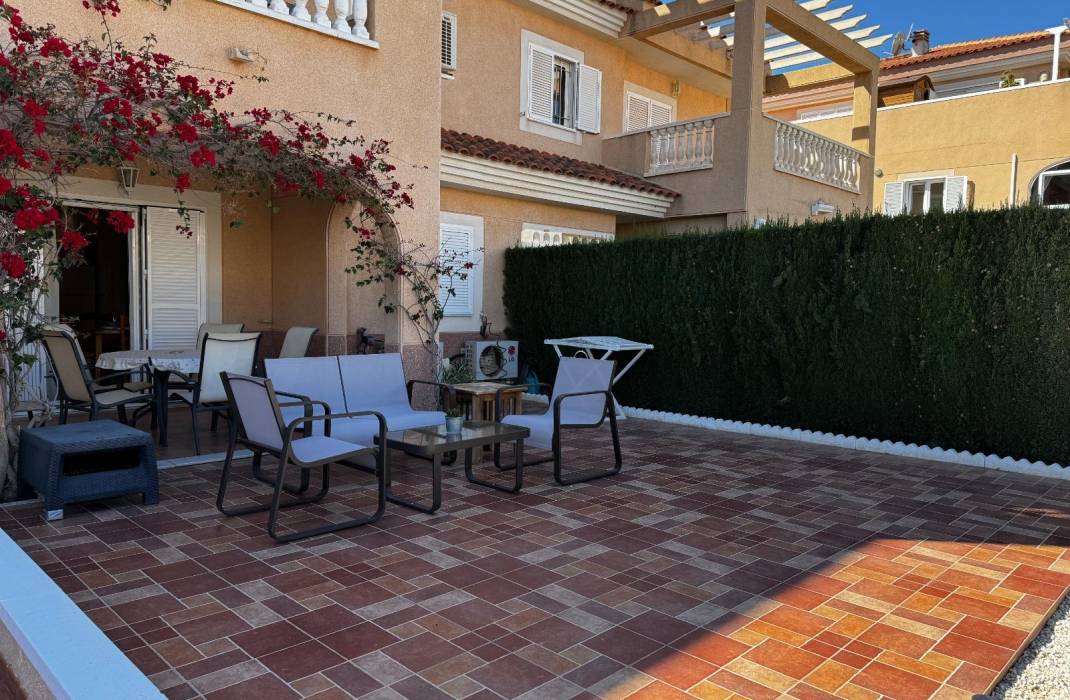 Resale - Bungalow - Orihuela Costa - Playa Flamenca Norte