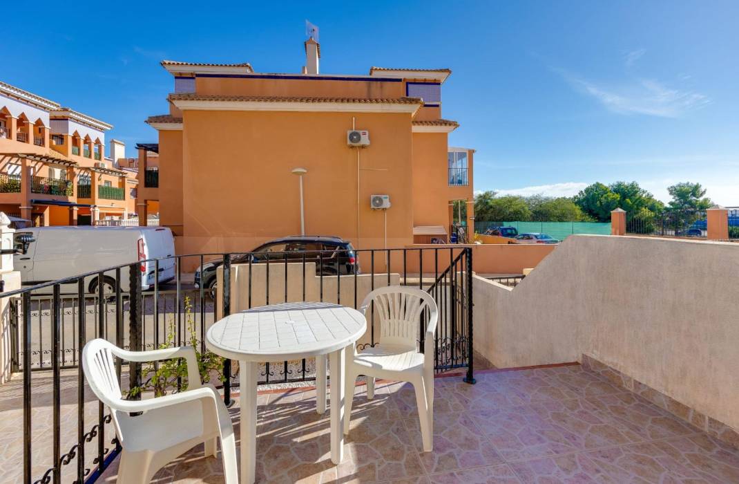 Resale - Bungalow - Orihuela Costa - Playa Flamenca