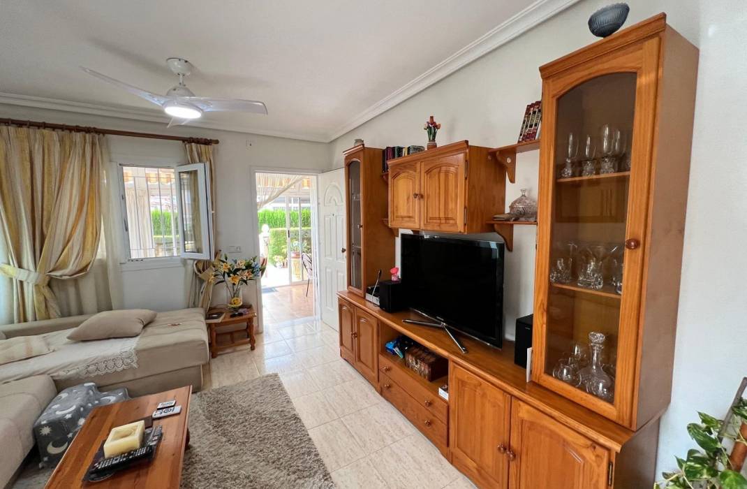 Resale - Bungalow - Orihuela Costa - Punta Prima