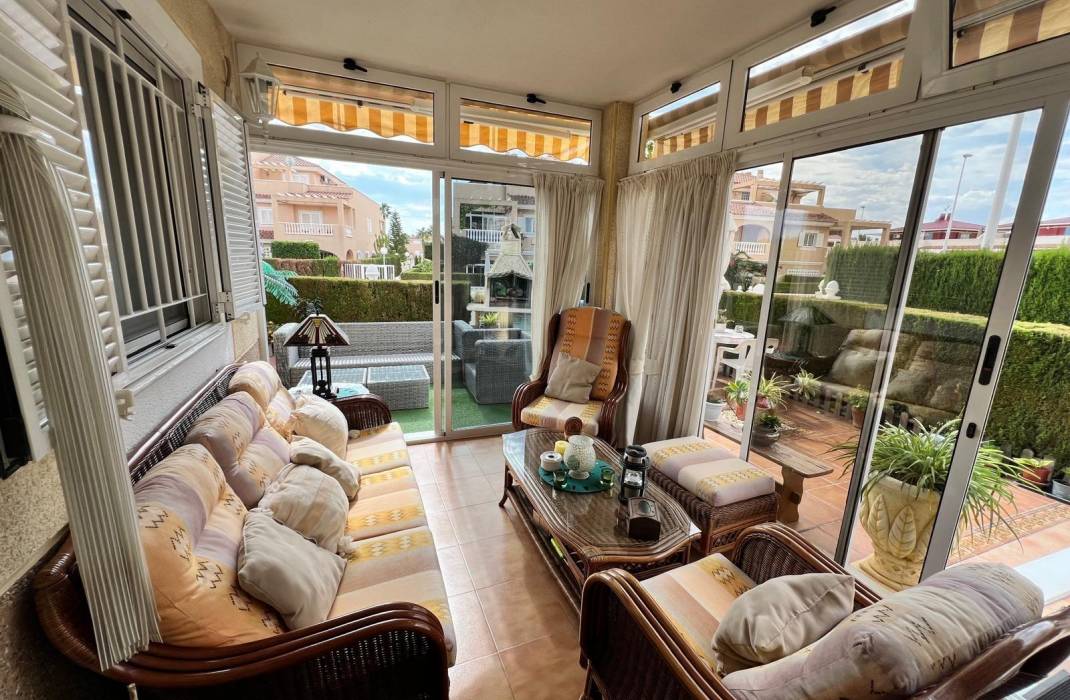 Resale - Bungalow - Orihuela Costa - Punta Prima