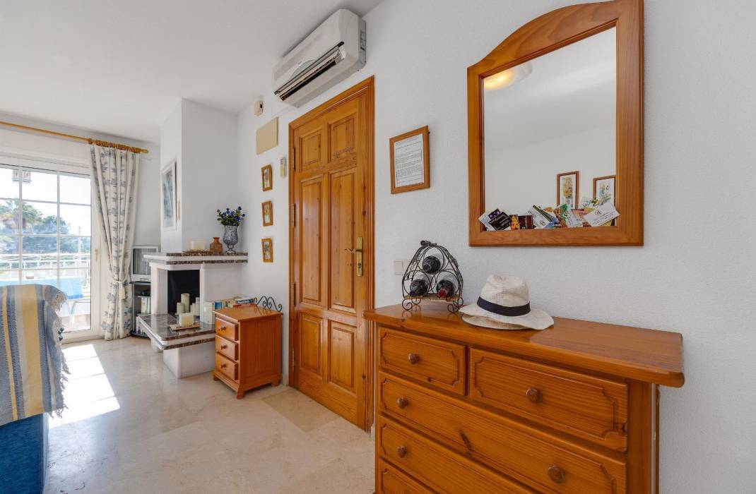 Resale - Bungalow - Orihuela Costa - Villamartin