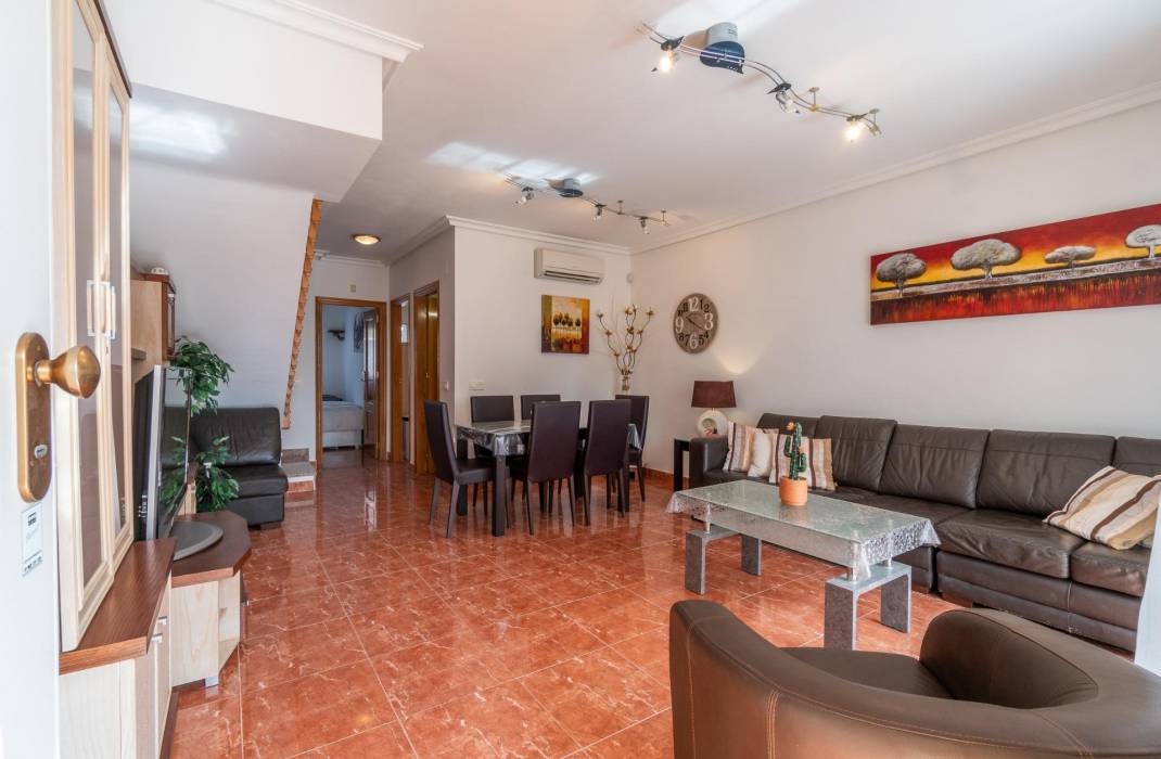 Resale - Bungalow - Orihuela Costa