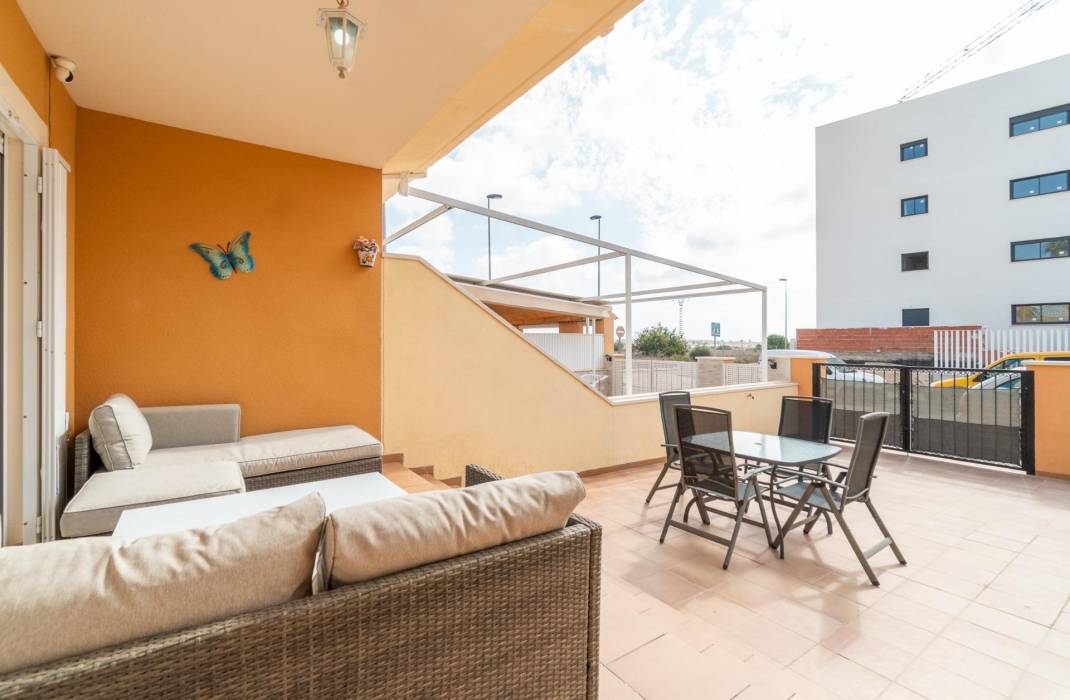 Resale - Bungalow - Orihuela Costa