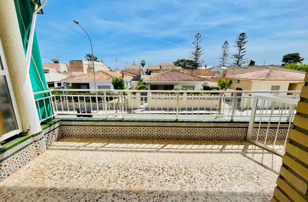 Resale - Bungalow - Torre de la Horadada - Calle Navegantes n 68