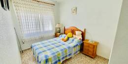 Resale - Bungalow - Torre de la Horadada - Calle Navegantes n 68