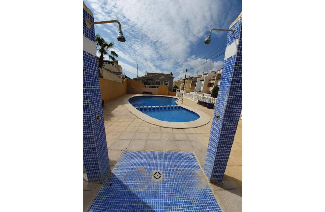 Resale - Bungalow - Torrevieja - 0