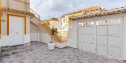 Resale - Bungalow - Torrevieja - Aguas nuevas 1