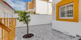 Resale - Bungalow - Torrevieja - Aguas nuevas 1