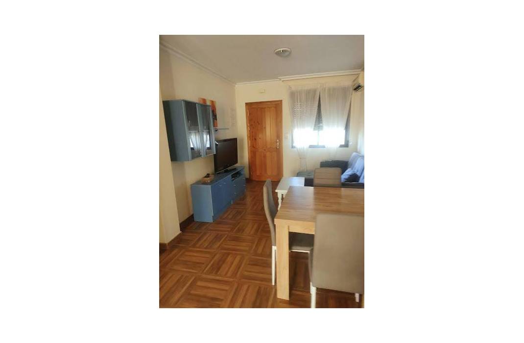 Resale - Bungalow - Torrevieja - Aguas nuevas 2