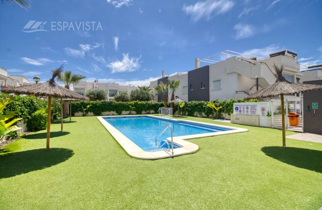 Resale - Bungalow - Torrevieja - Cabo cervera