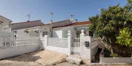 Resale - Bungalow - Torrevieja - CALLE MANUEL BENITEZ EL CORD, 40