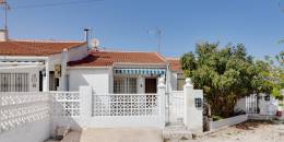 Resale - Bungalow - Torrevieja - CALLE MANUEL BENITEZ EL CORD, 40