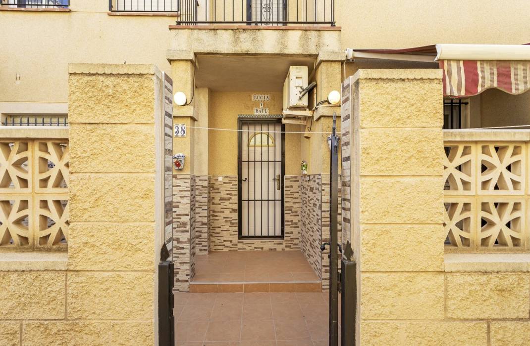 Resale - Bungalow - Torrevieja - Jardin del Mar 1