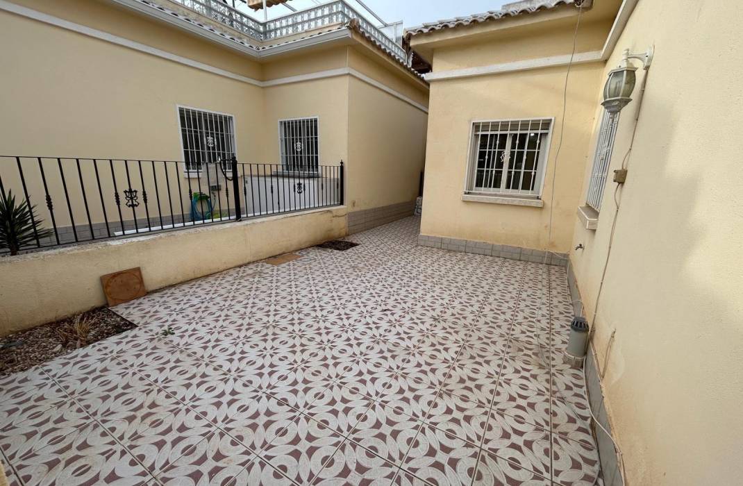 Resale - Bungalow - Torrevieja - La siesta