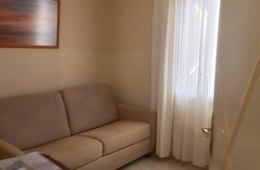 Resale - Bungalow - Torrevieja - Los altos