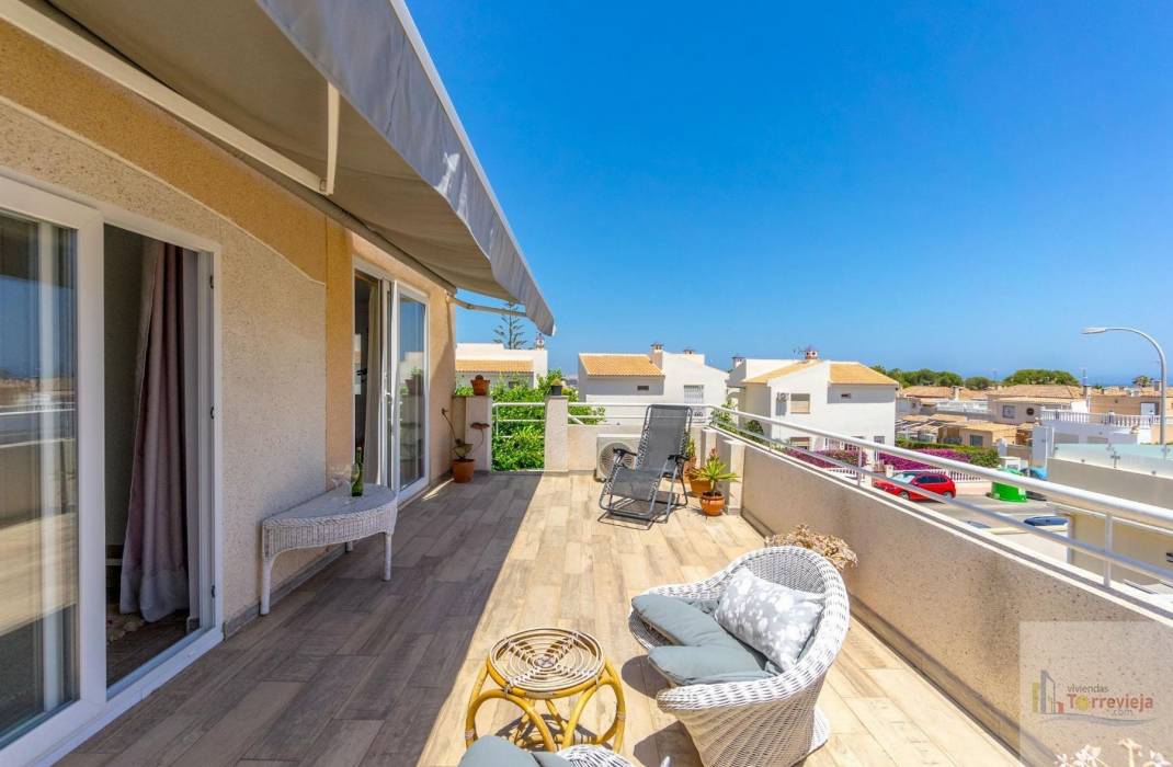 Resale - Bungalow - Torrevieja - Los altos