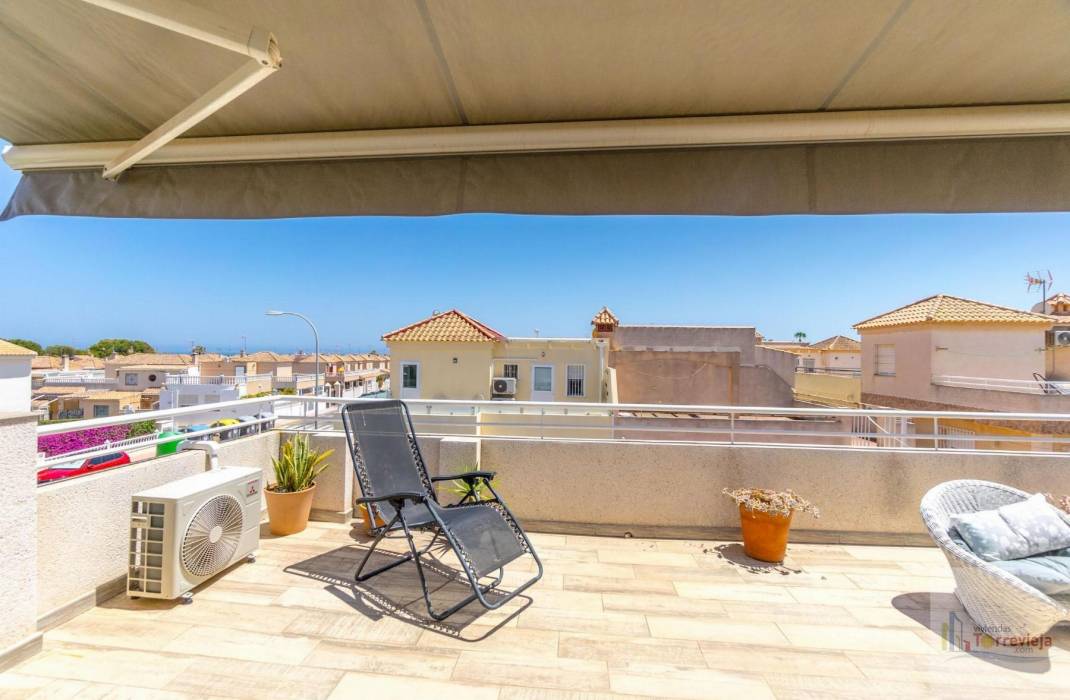 Resale - Bungalow - Torrevieja - Los altos