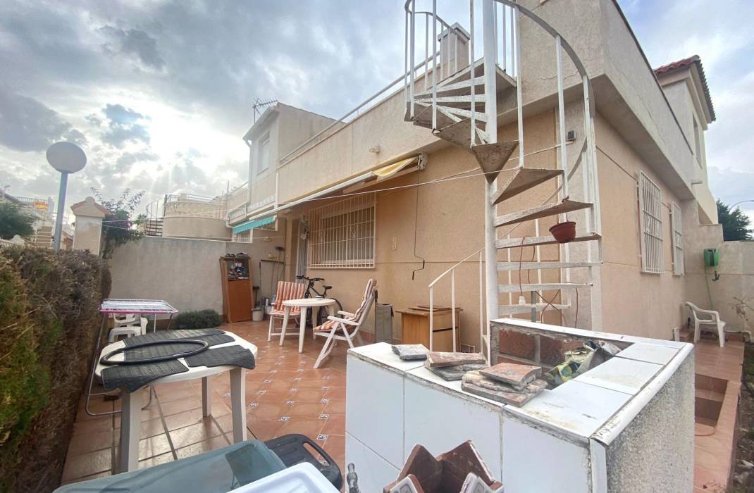 Resale - Bungalow - Torrevieja - Los altos