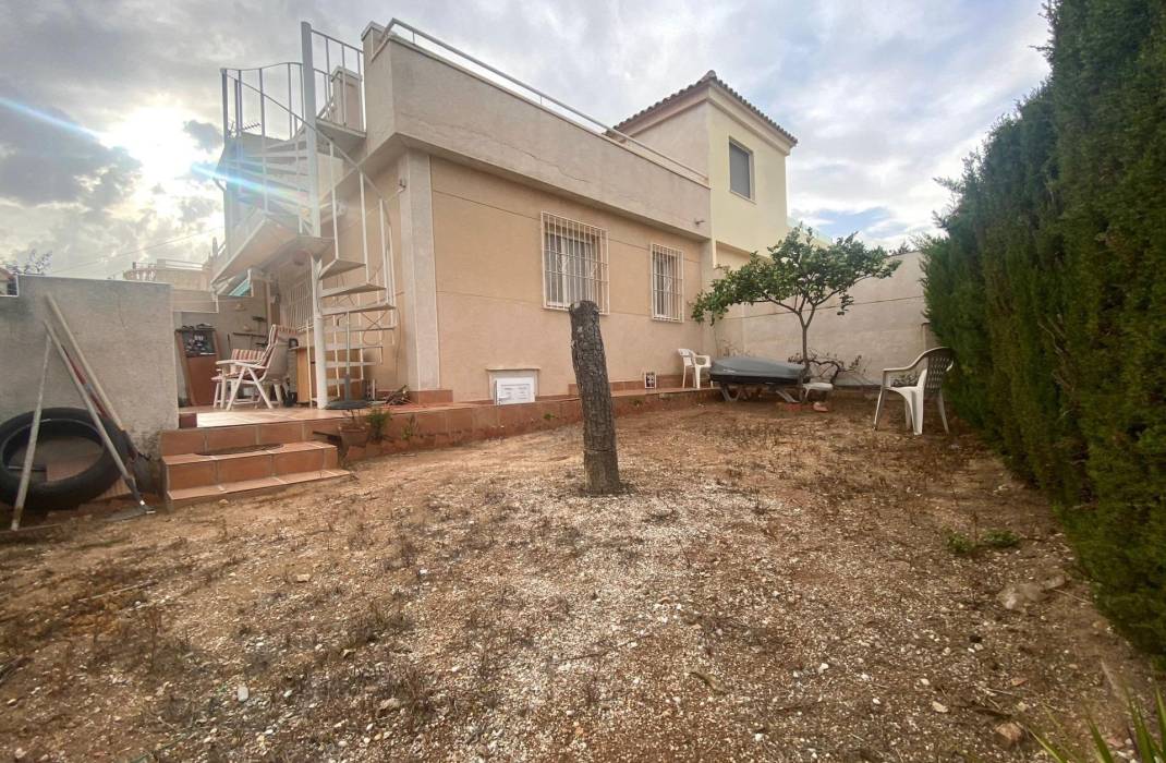 Resale - Bungalow - Torrevieja - Los altos