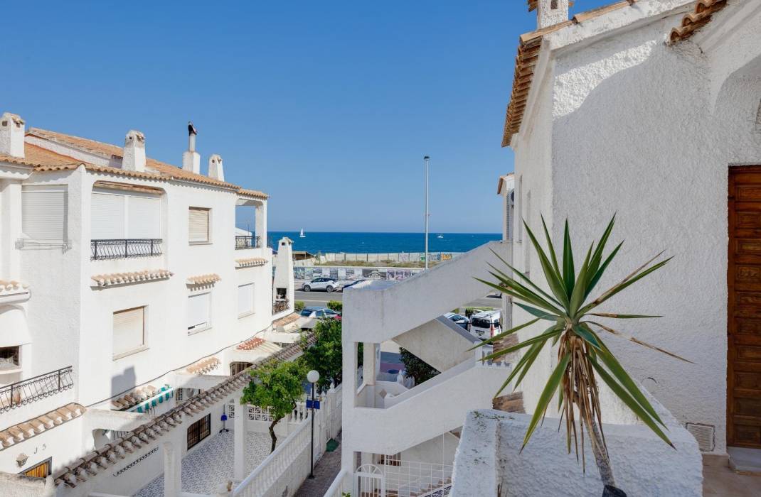 Resale - Bungalow - Torrevieja - Playa de los Naufragos