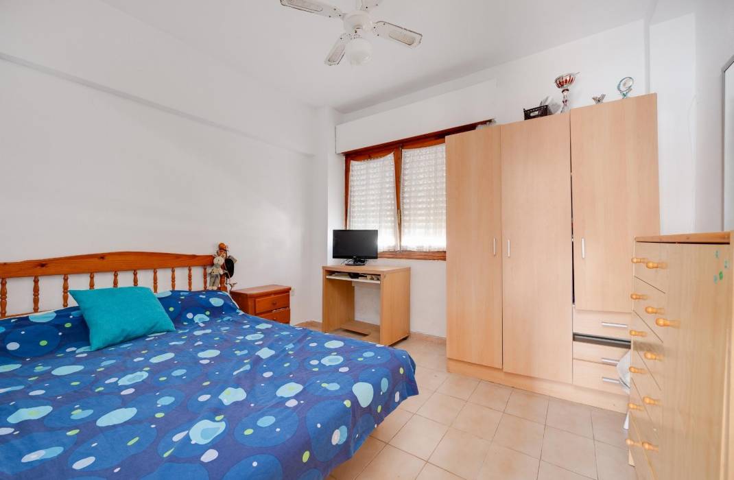 Resale - Bungalow - Torrevieja - Playa de los Naufragos