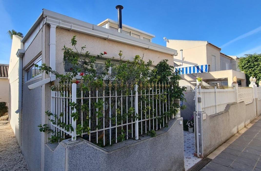 Resale - Bungalow - Torrevieja - Torreblanca