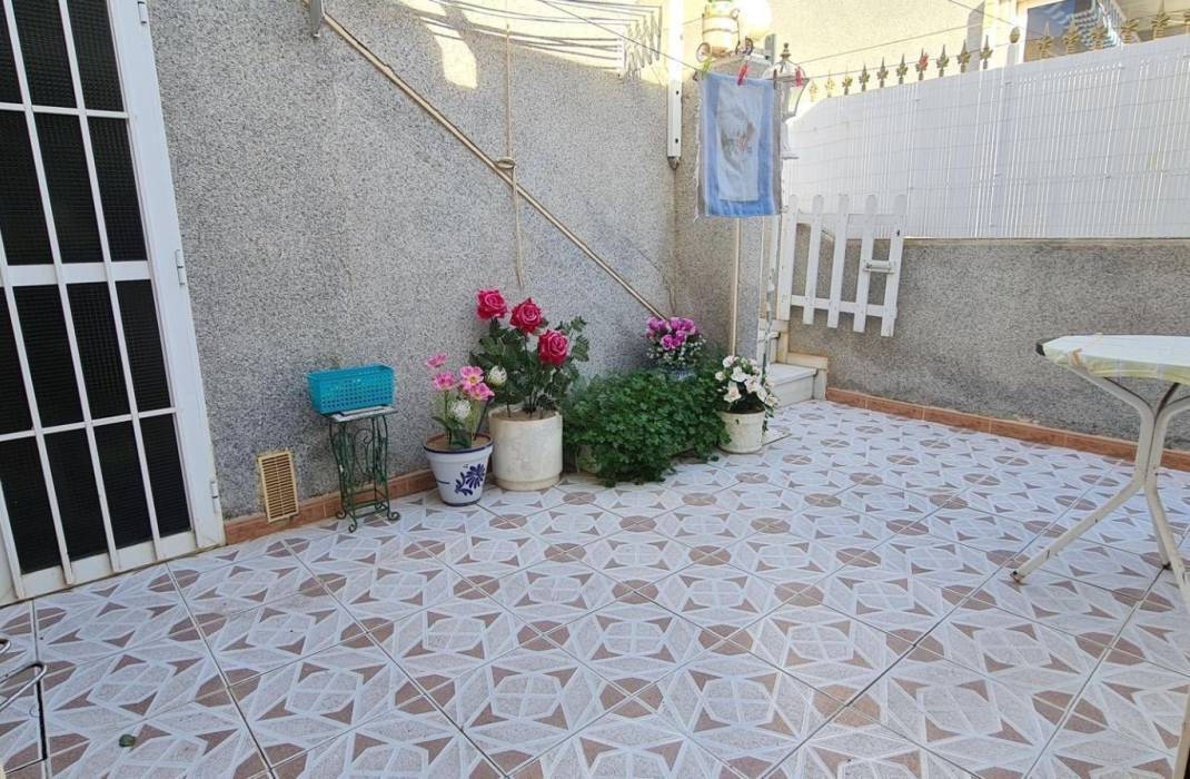 Resale - Bungalow - Torrevieja - Torreblanca