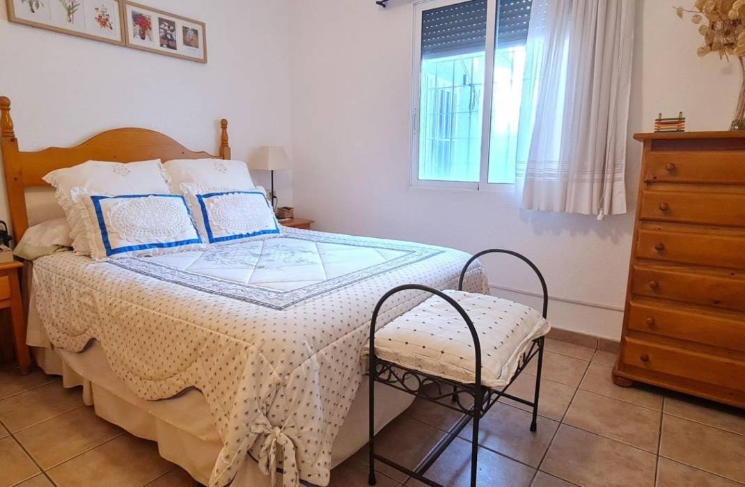 Resale - Bungalow - Torrevieja - Torreblanca