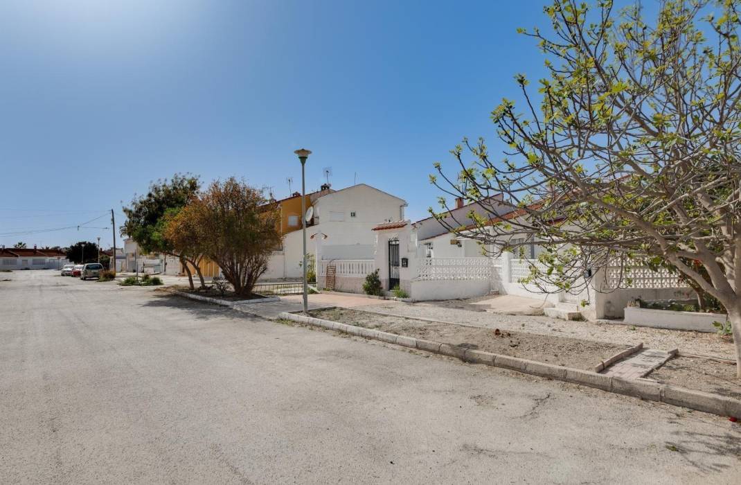 Resale - Bungalow - Torrevieja - Torretas