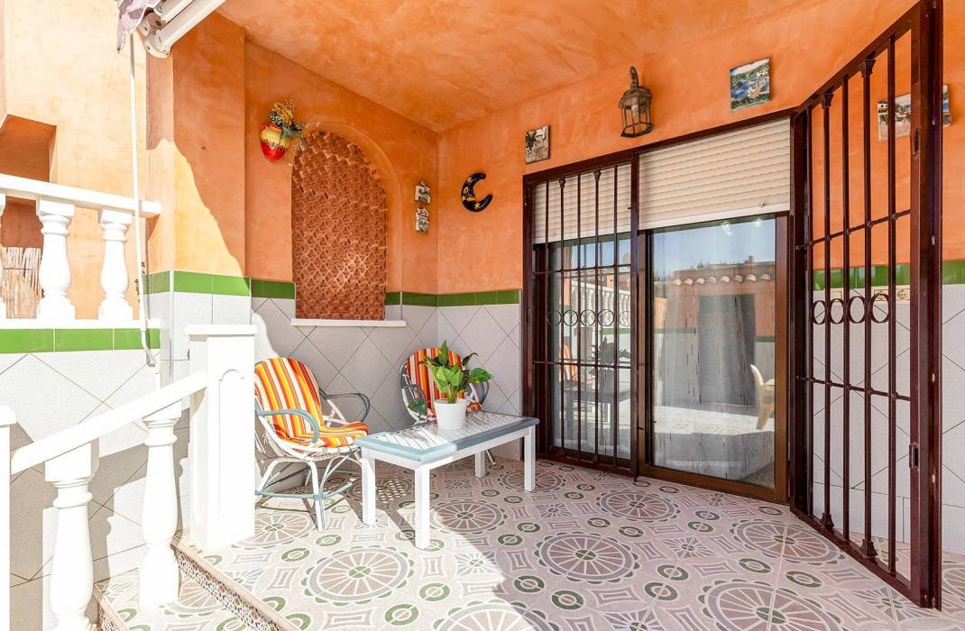 Resale - Bungalow - Torrevieja