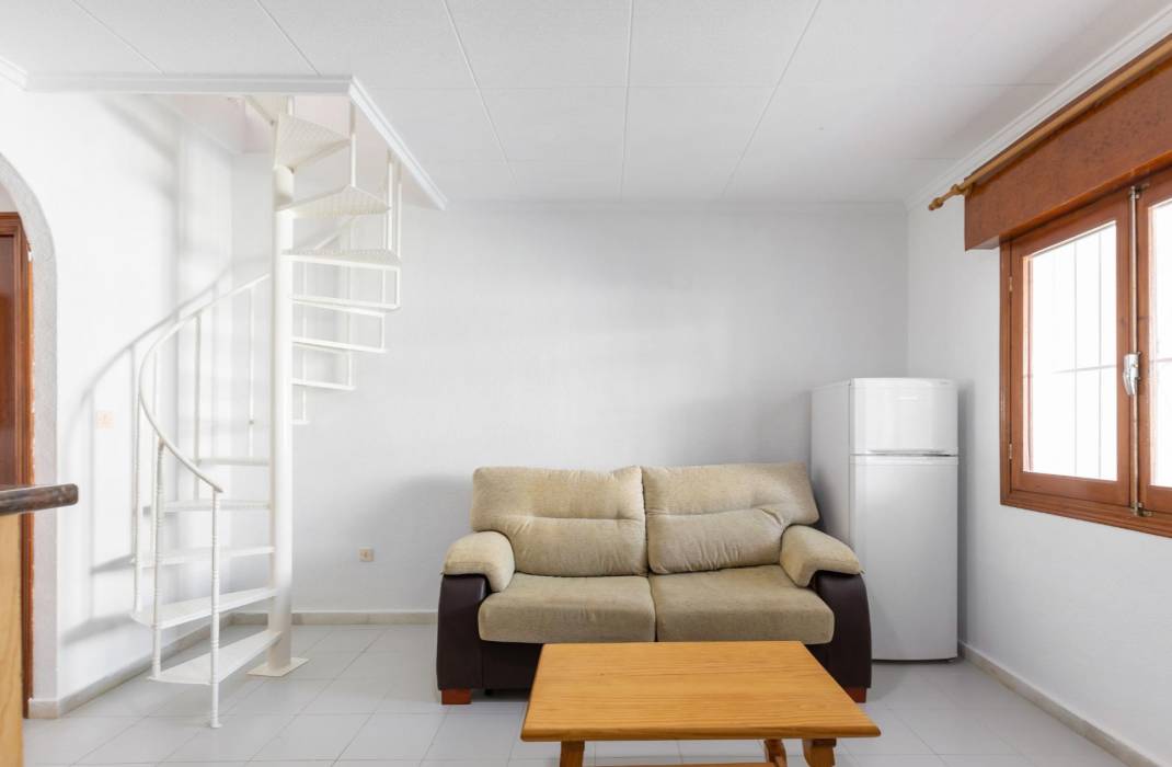 Resale - Bungalow - Torrevieja