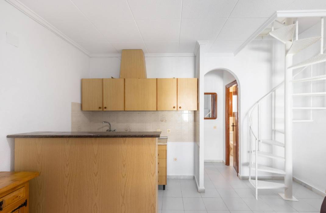 Resale - Bungalow - Torrevieja