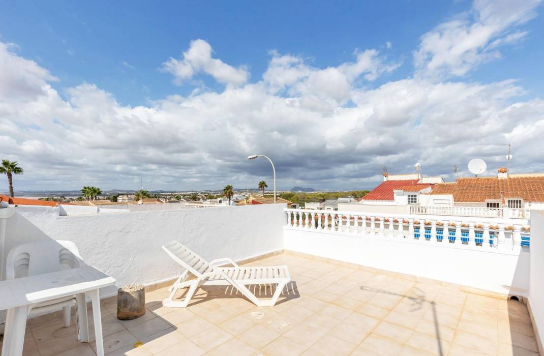 Resale - Bungalow - Torrevieja